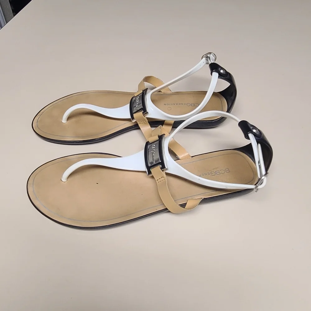 BCBG Generation sandals size 8 - Picture 4 of 8